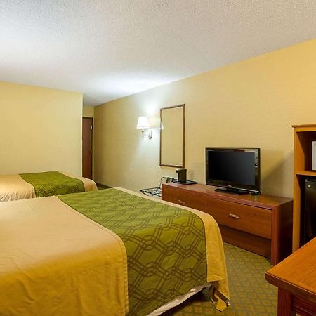 Rodeway Inn & Suites Kearney Zewnętrze zdjęcie