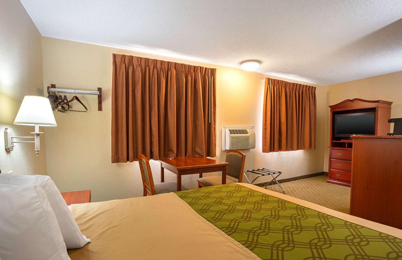 Rodeway Inn & Suites Kearney Zewnętrze zdjęcie