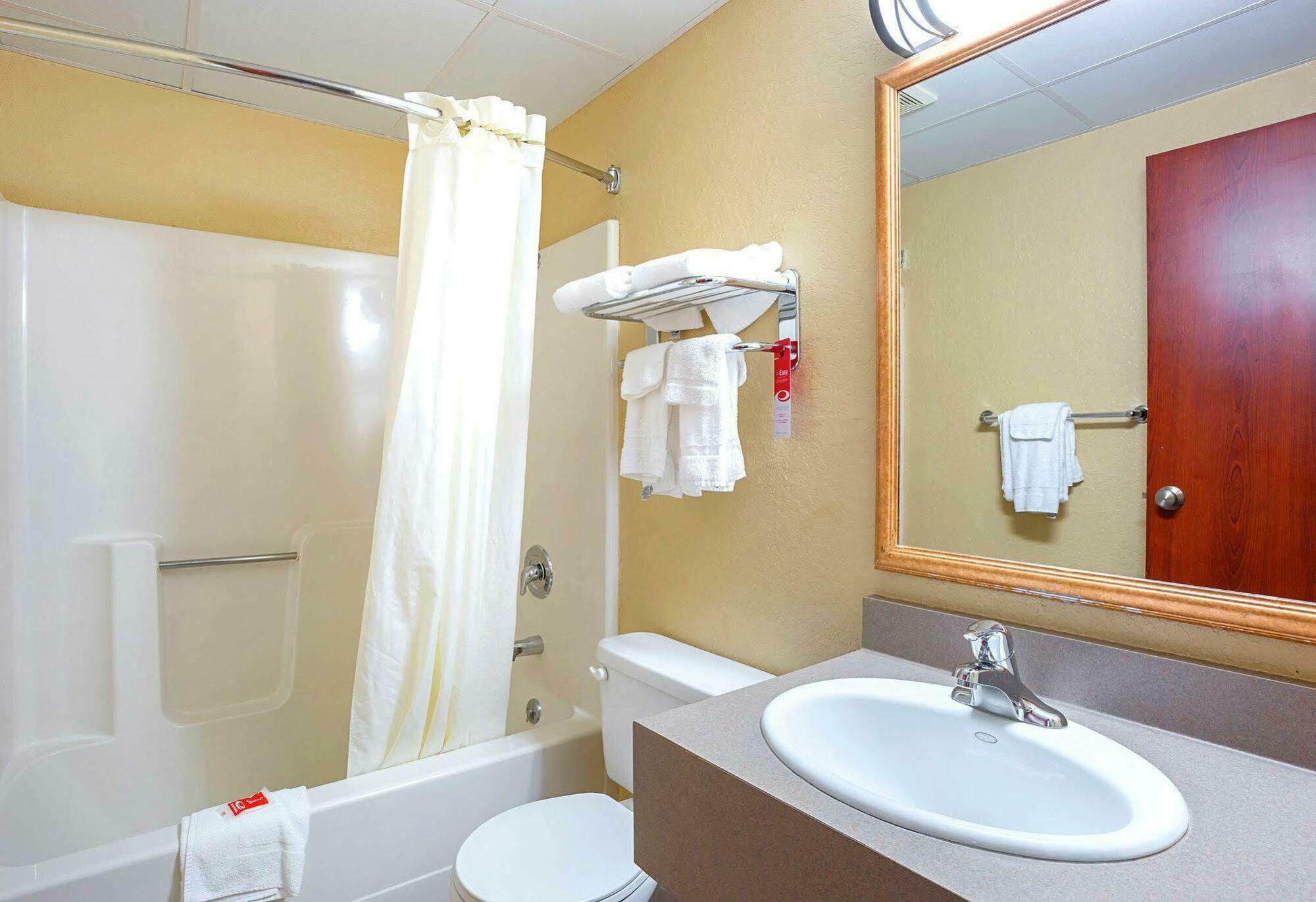 Rodeway Inn & Suites Kearney Zewnętrze zdjęcie
