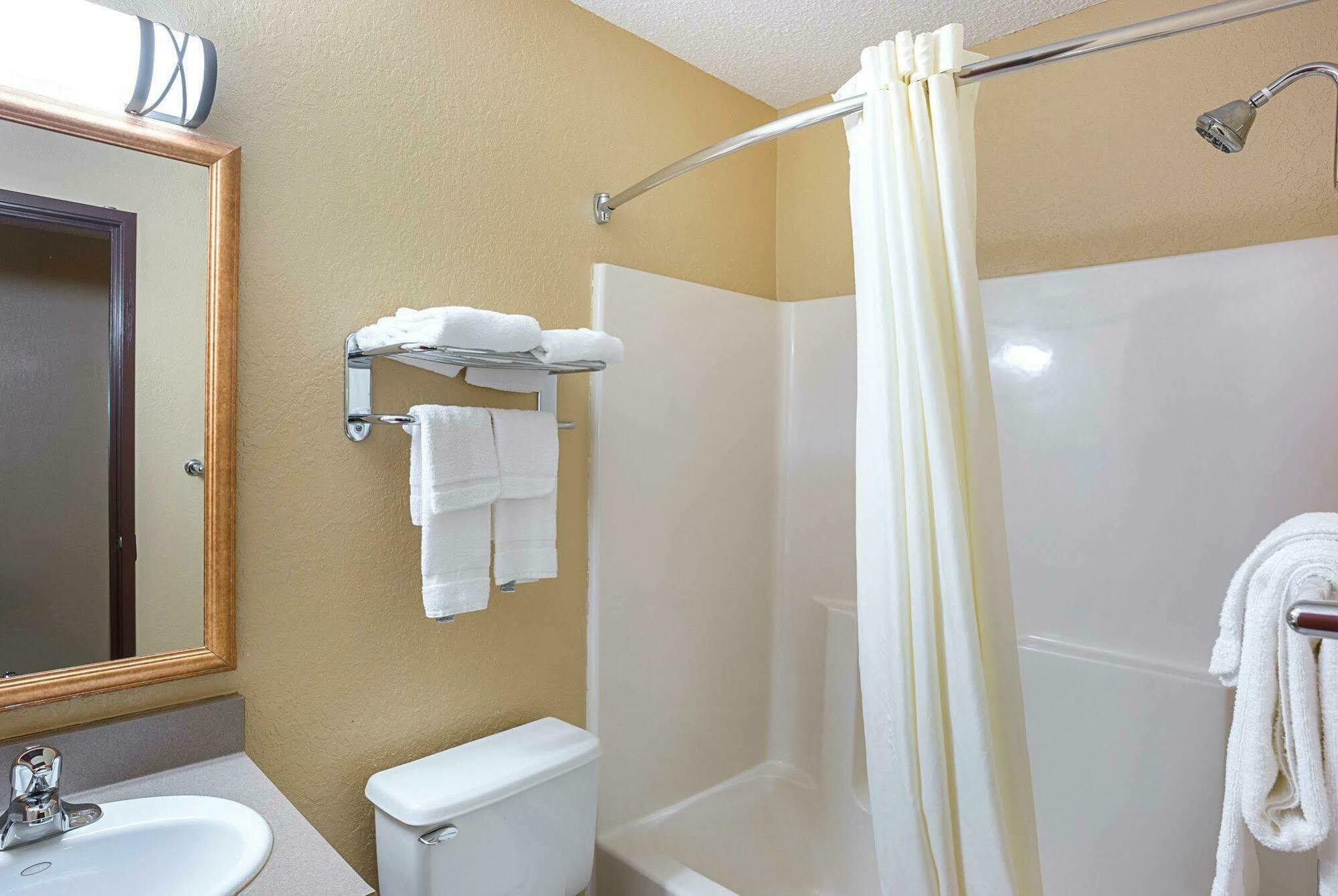 Rodeway Inn & Suites Kearney Zewnętrze zdjęcie