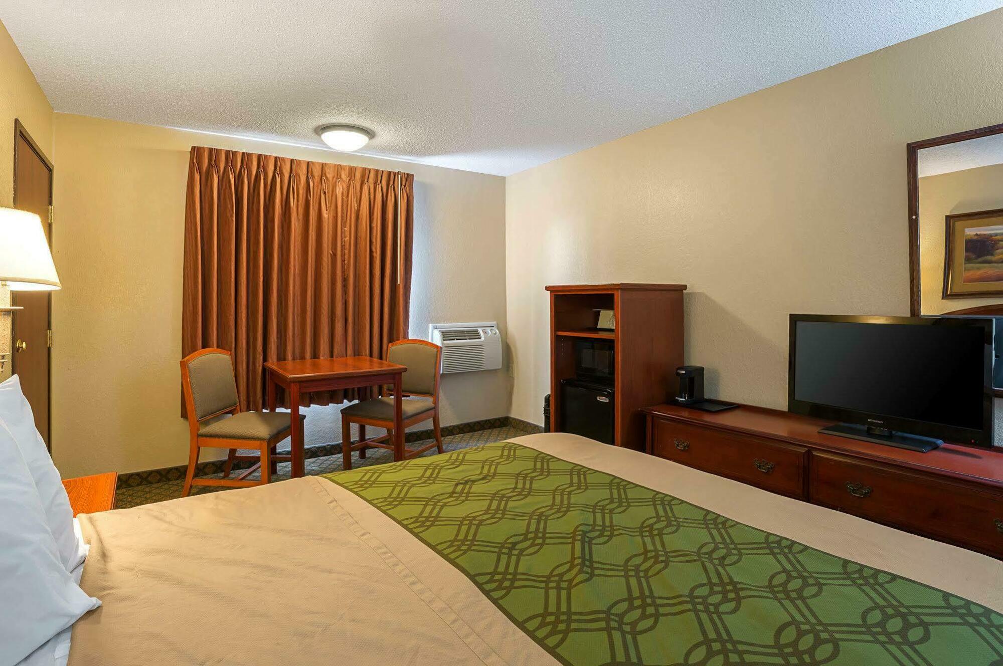 Rodeway Inn & Suites Kearney Zewnętrze zdjęcie